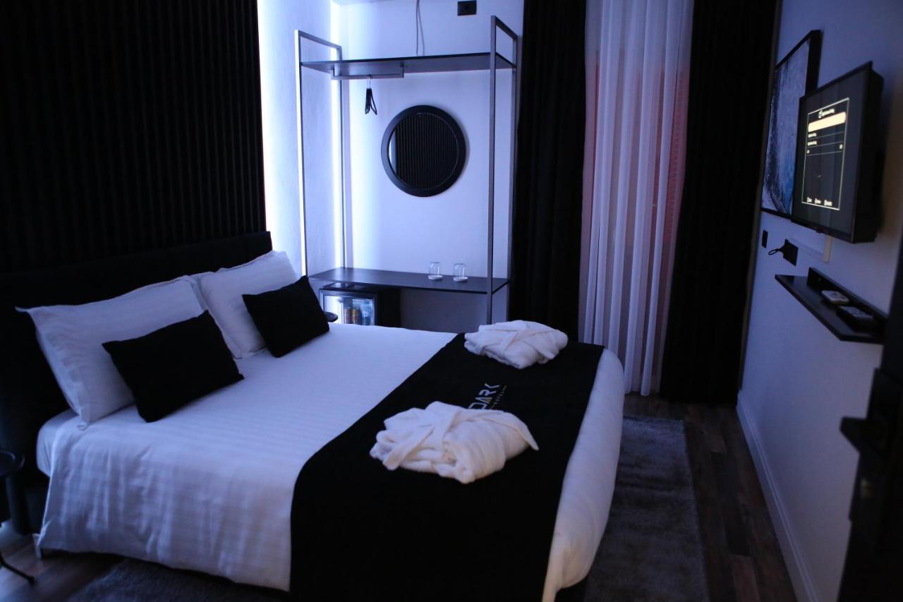 Dark Boutique Hotel Shkoze Exterior foto
